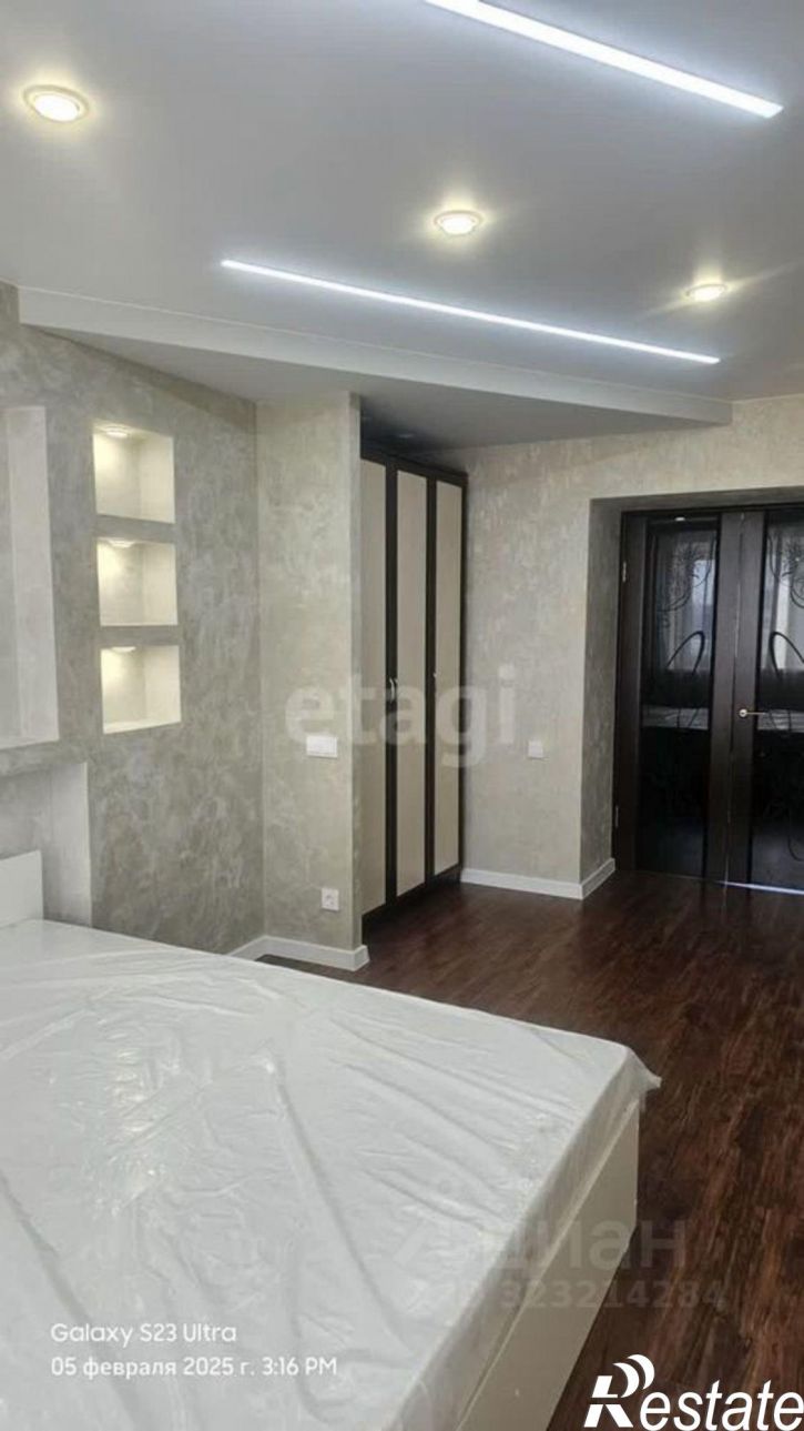 2-комн квартира Студенческая улица, 21,  д. 21