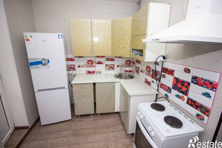 1-комн квартира улица Кантемирова, 20/4,  д. 20/4