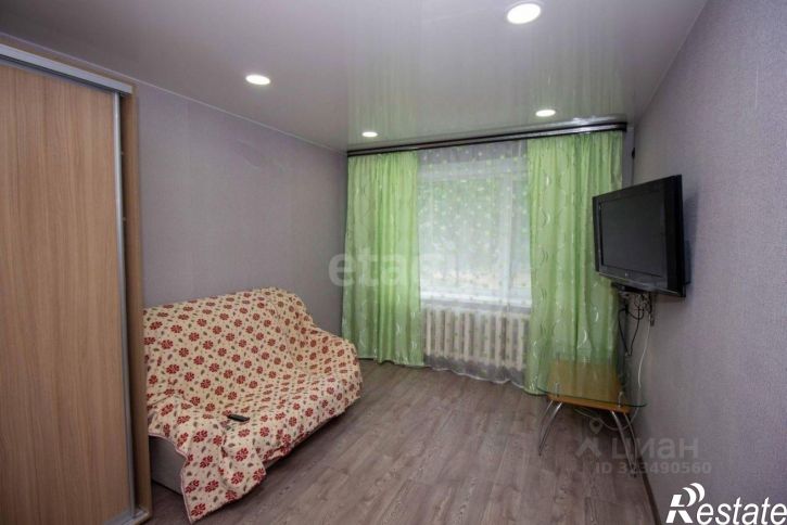 1-комн квартира улица Кантемирова, 20/4,  д. 20/4