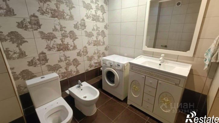 3-комн квартира Амурская улица, 270,  д. 270