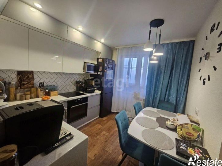 4-комн квартира улица Мухина, 31,  д. 31