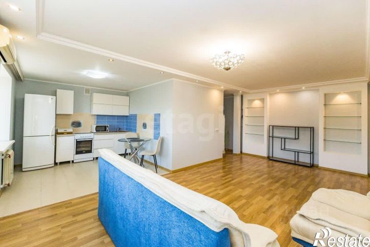 3-комн квартира улица Кантемирова, 6/4,  д. 6/4