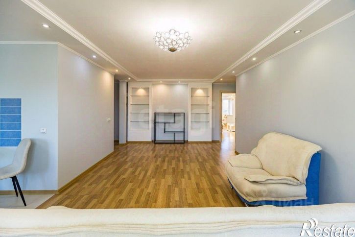 3-комн квартира улица Кантемирова, 6/4,  д. 6/4