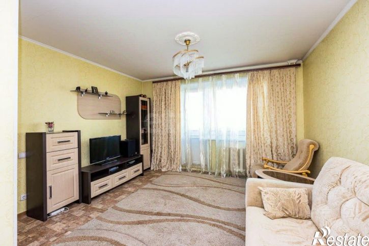 3-комн квартира улица Горького, 235,  д. 235