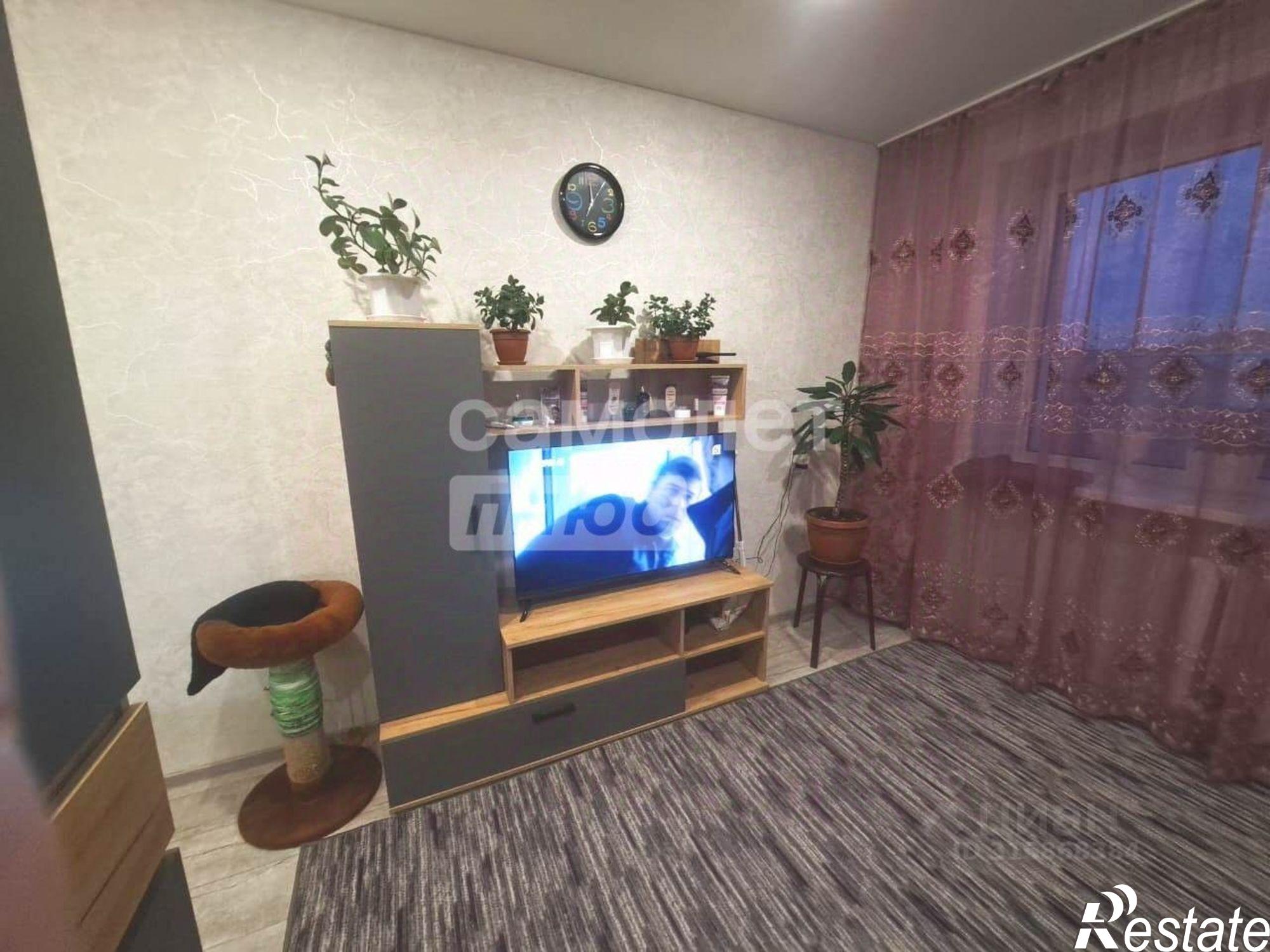 Купить комнату за 2 000 000 рублей на Театральная улица, 81/1