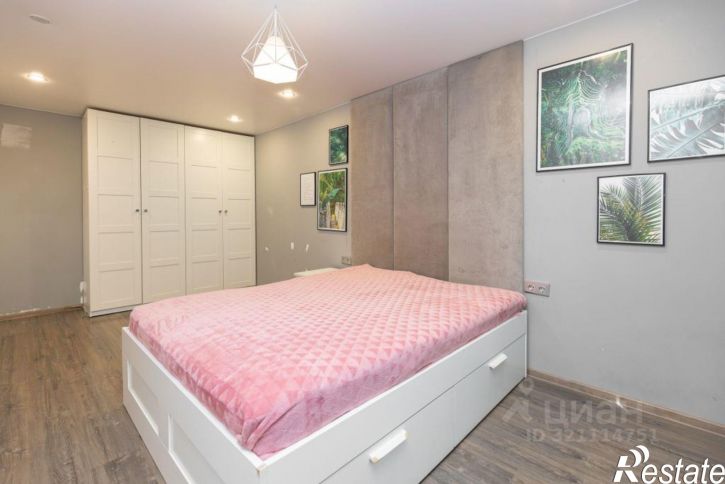 4-комн квартира улица Фрунзе, 40,  д. 40