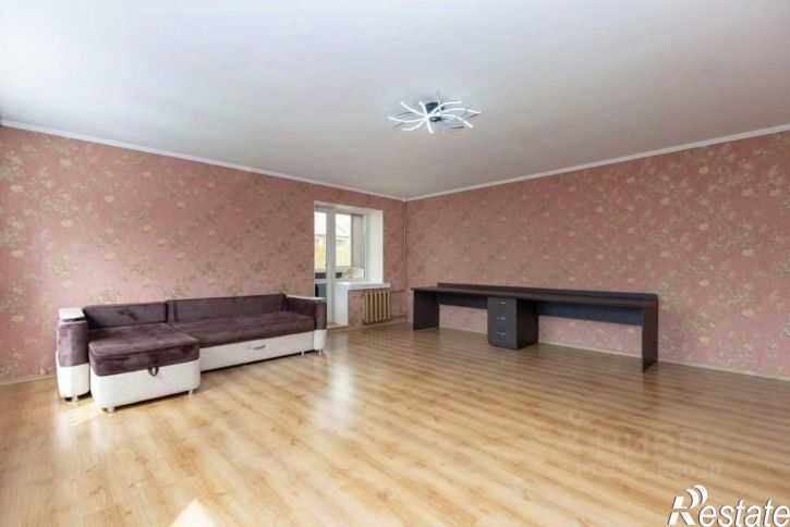 4-комн квартира улица Горького, 136,  д. 136