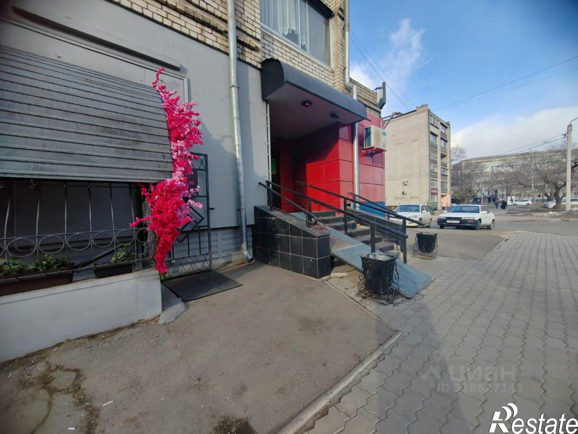 Купить помещение свободного назначения за 32 910 700 рублей на Забурхановская улица, 85