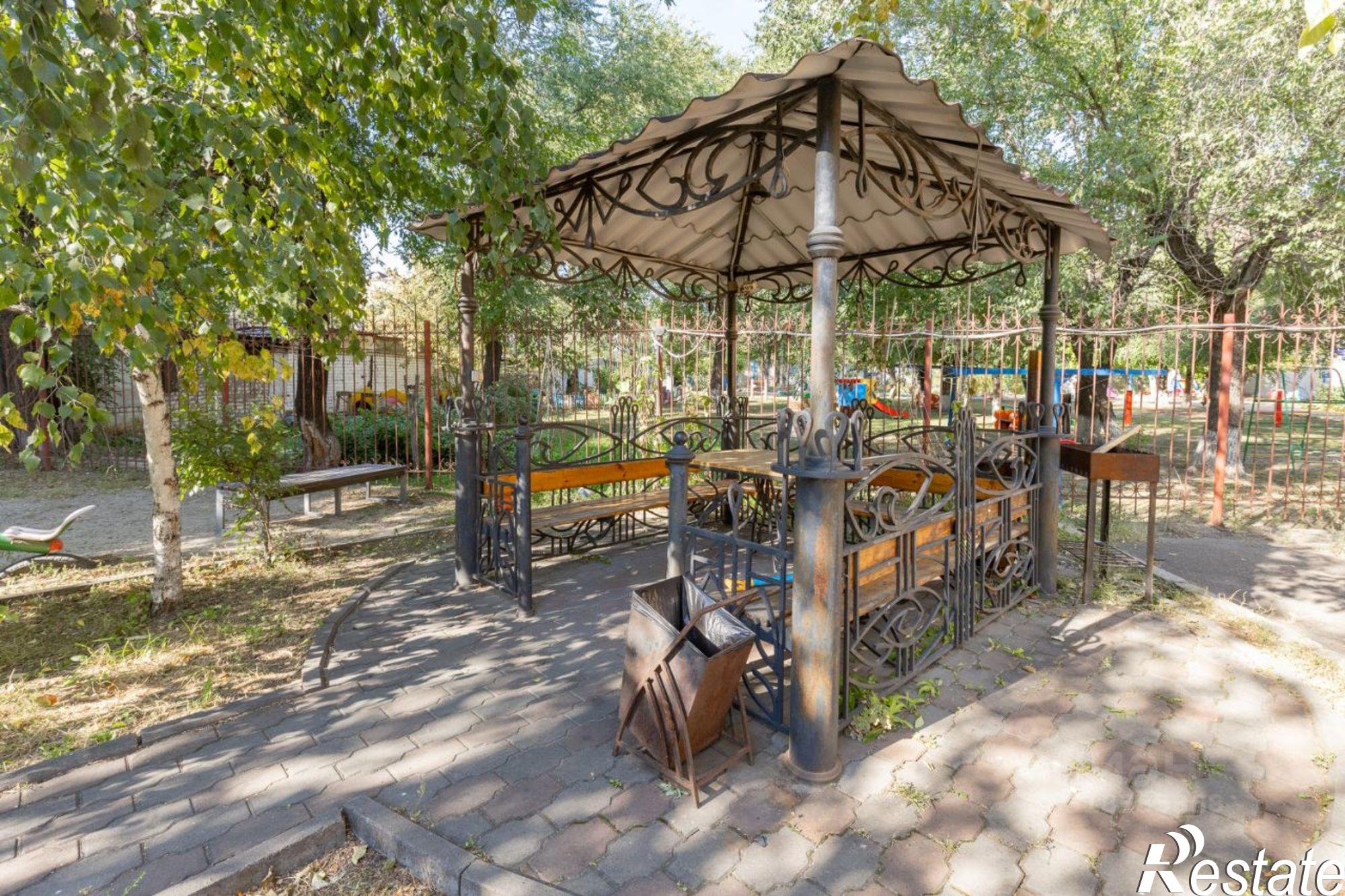 Купить квартиру за 15 500 000 рублей на Зейская улица, 225/1