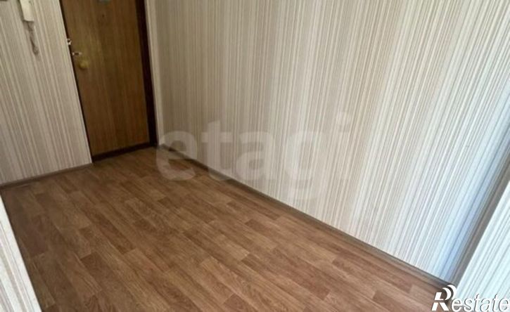 3-комн квартира улица Кантемирова, 1,  д. 1