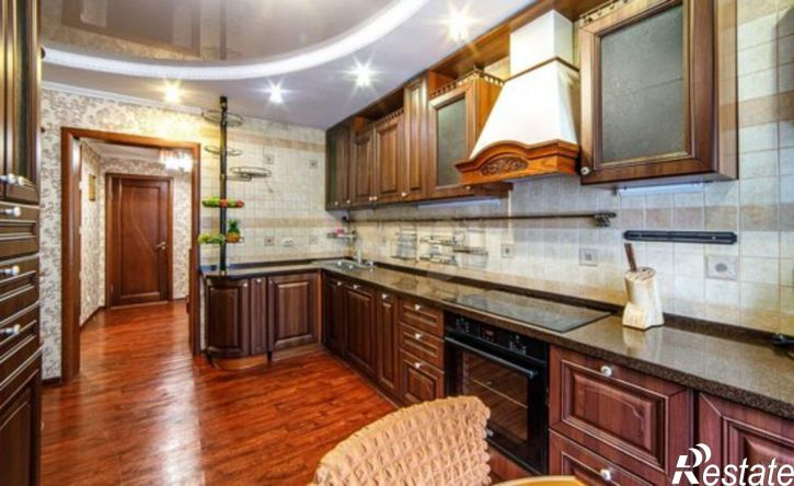 5-комн квартира улица Мухина, 18,  д. 18