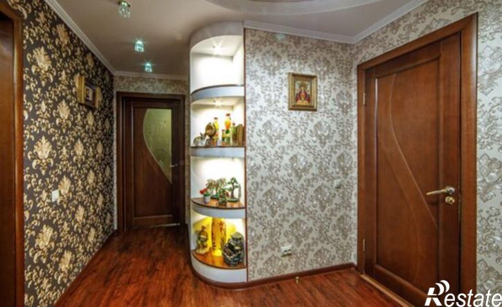 5-комн квартира улица Мухина, 18,  д. 18