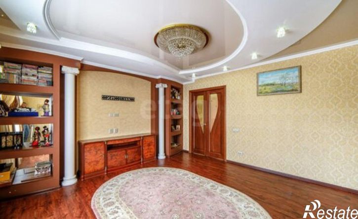 5-комн квартира улица Мухина, 18,  д. 18