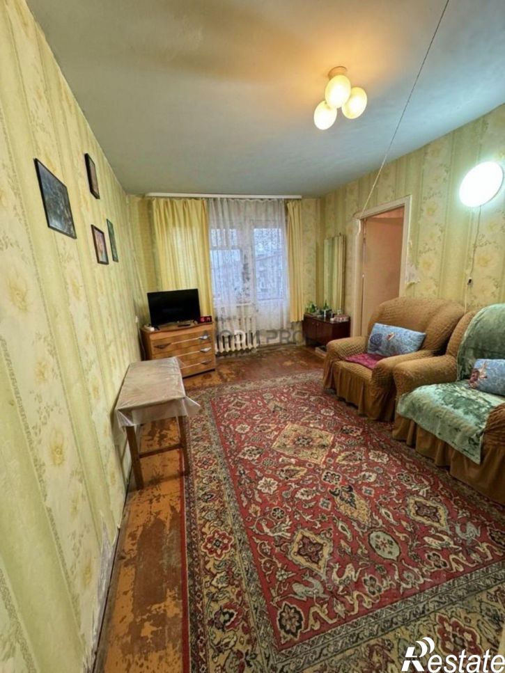 3-комн квартира улица Седова, 111/3,  д. 111/3