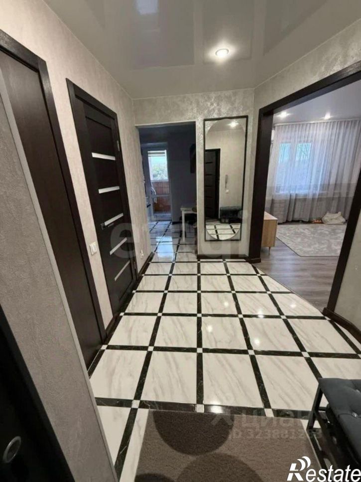 2-комн квартира Тополиная улица, 82,  д. 82