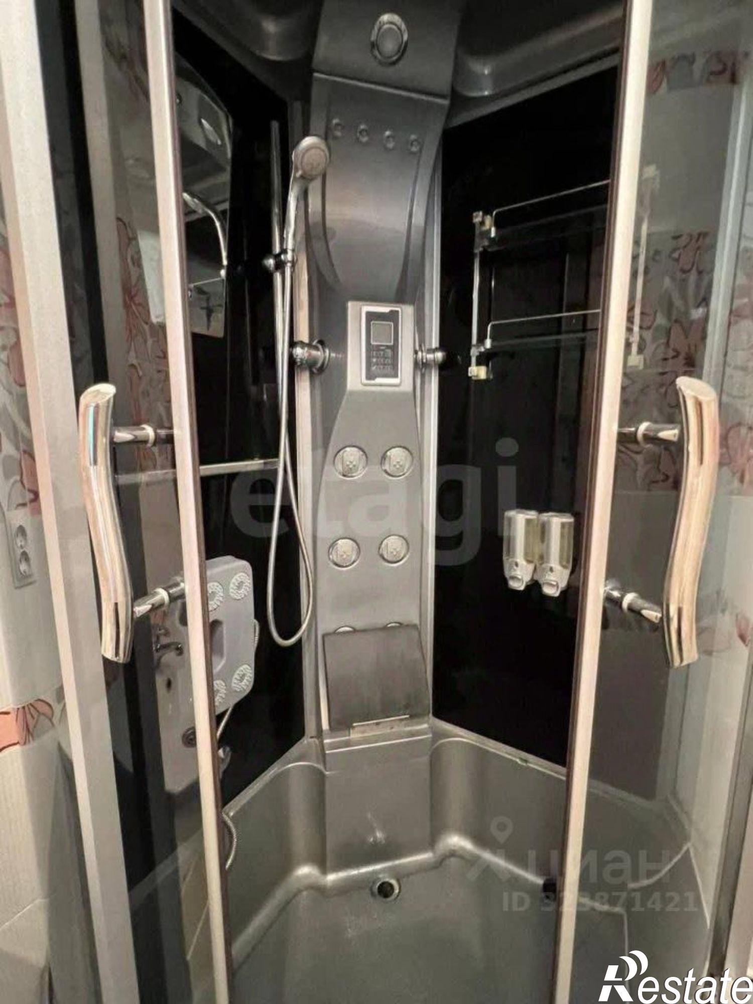 Купить квартиру за 9 300 000 рублей на улица Горького, 64