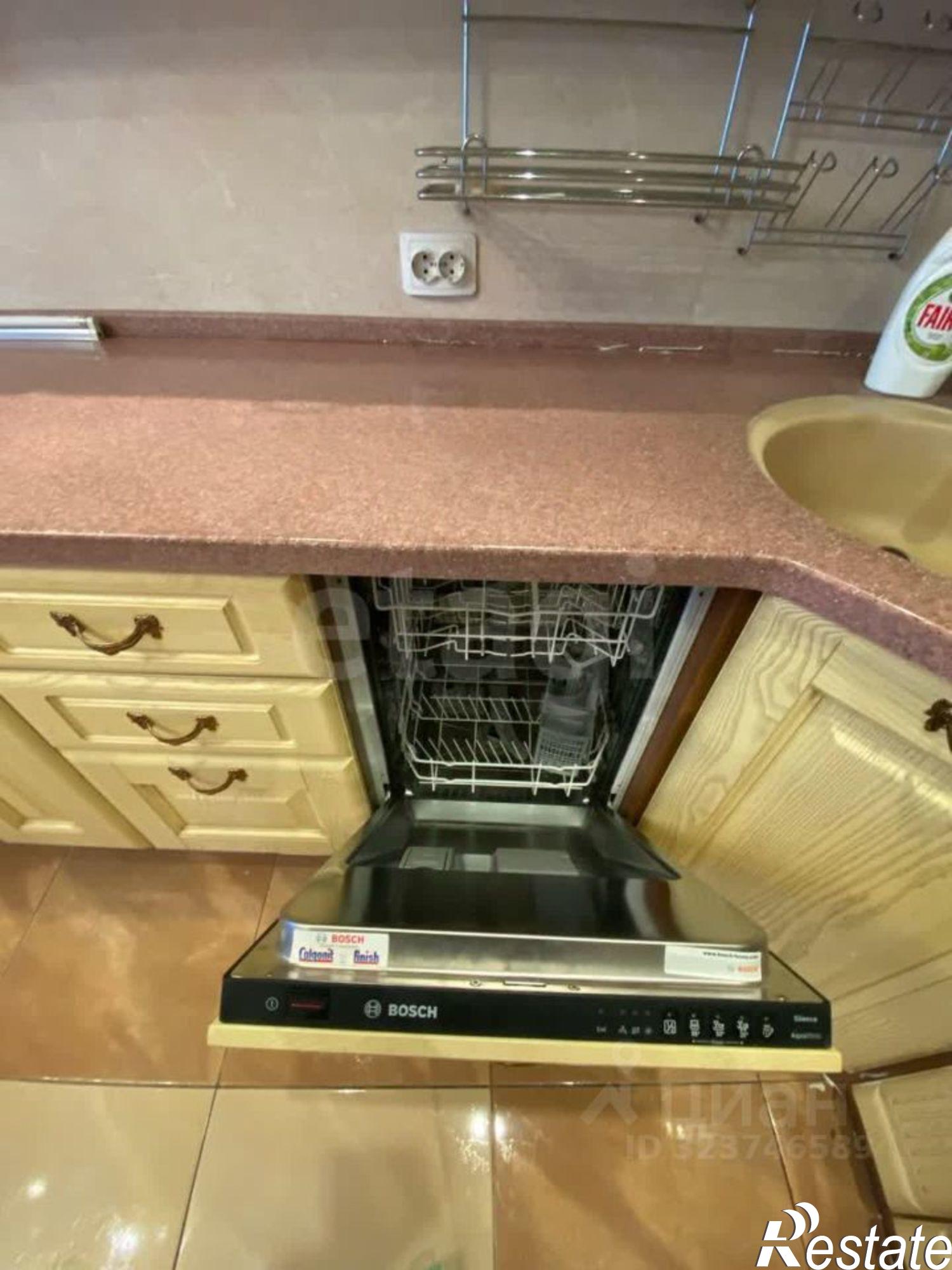 Сдать квартиру за 50 000 рублей на улица Калинина, 68/4