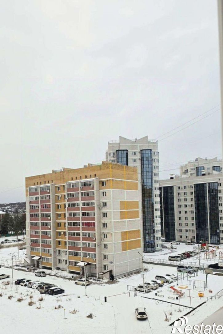 3-комн квартира улица Василенко, 12,  д. 12