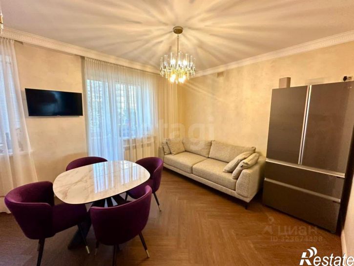 4-комн квартира улица Шевченко, 3,  д. 3