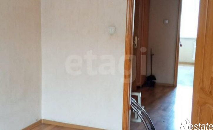 3-комн квартира улица Калинина, 127,  д. 127