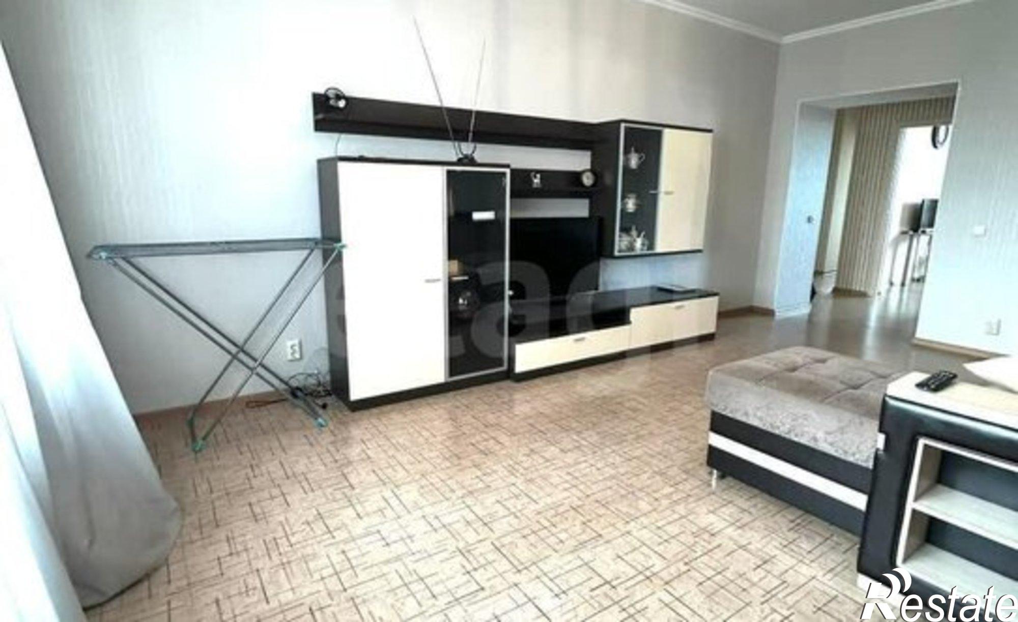 Купить квартиру за 10 500 000 рублей на Октябрьская улица, 130