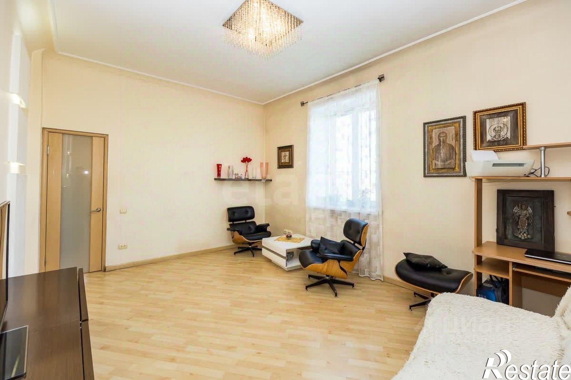 Купить квартиру за 12 000 000 рублей на Комсомольская улица, 2