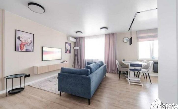 3-комн квартира Институтская улица, 3/1,  д. 3/1