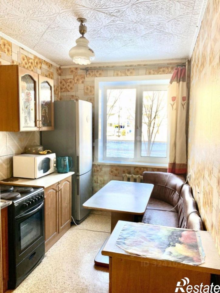 3-комн квартира Институтская улица, 30,  д. 30