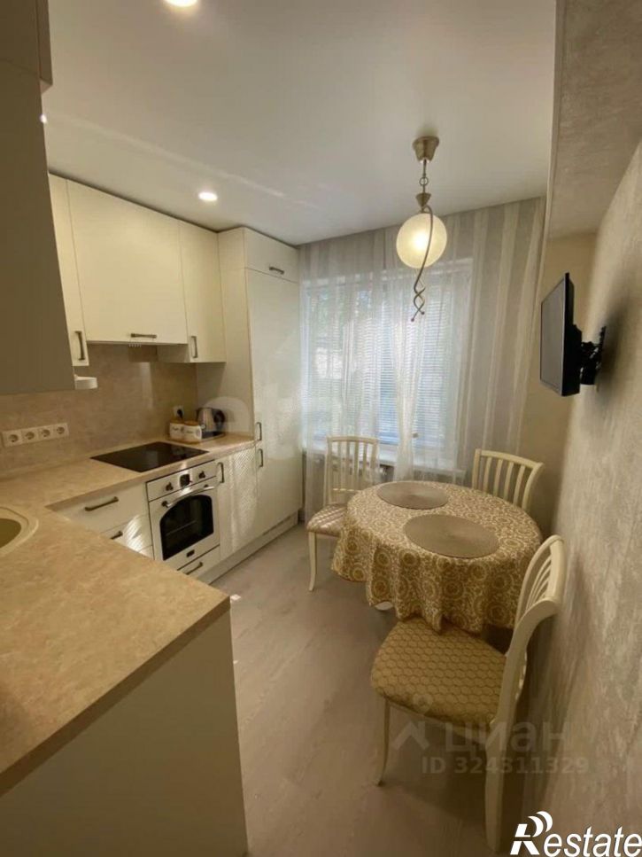 2-комн квартира улица Шимановского, 61/1,  д. 61/1