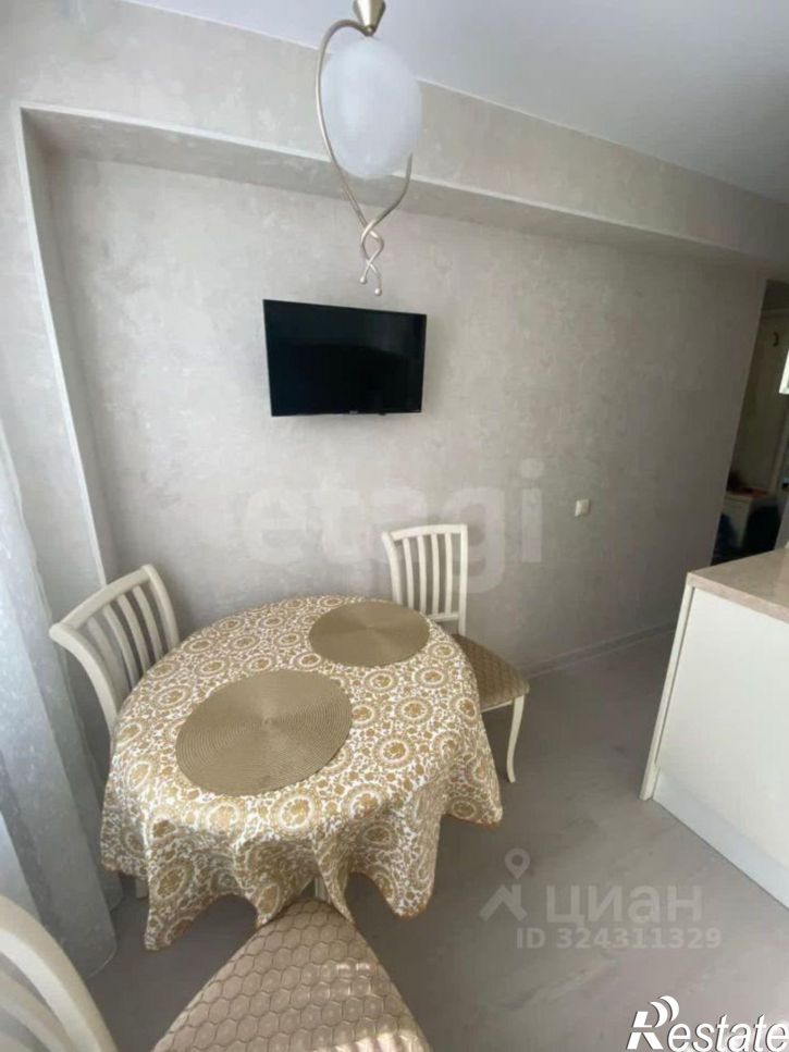 2-комн квартира улица Шимановского, 61/1,  д. 61/1