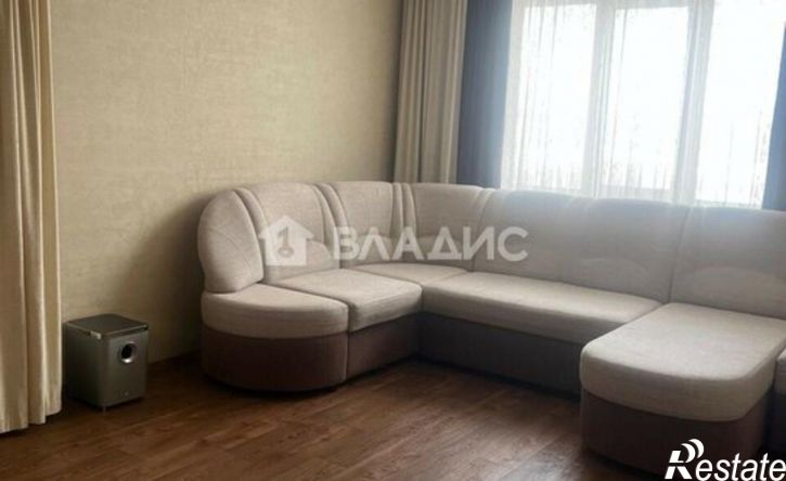 4-комн квартира Студенческая улица, 49,  д. 49