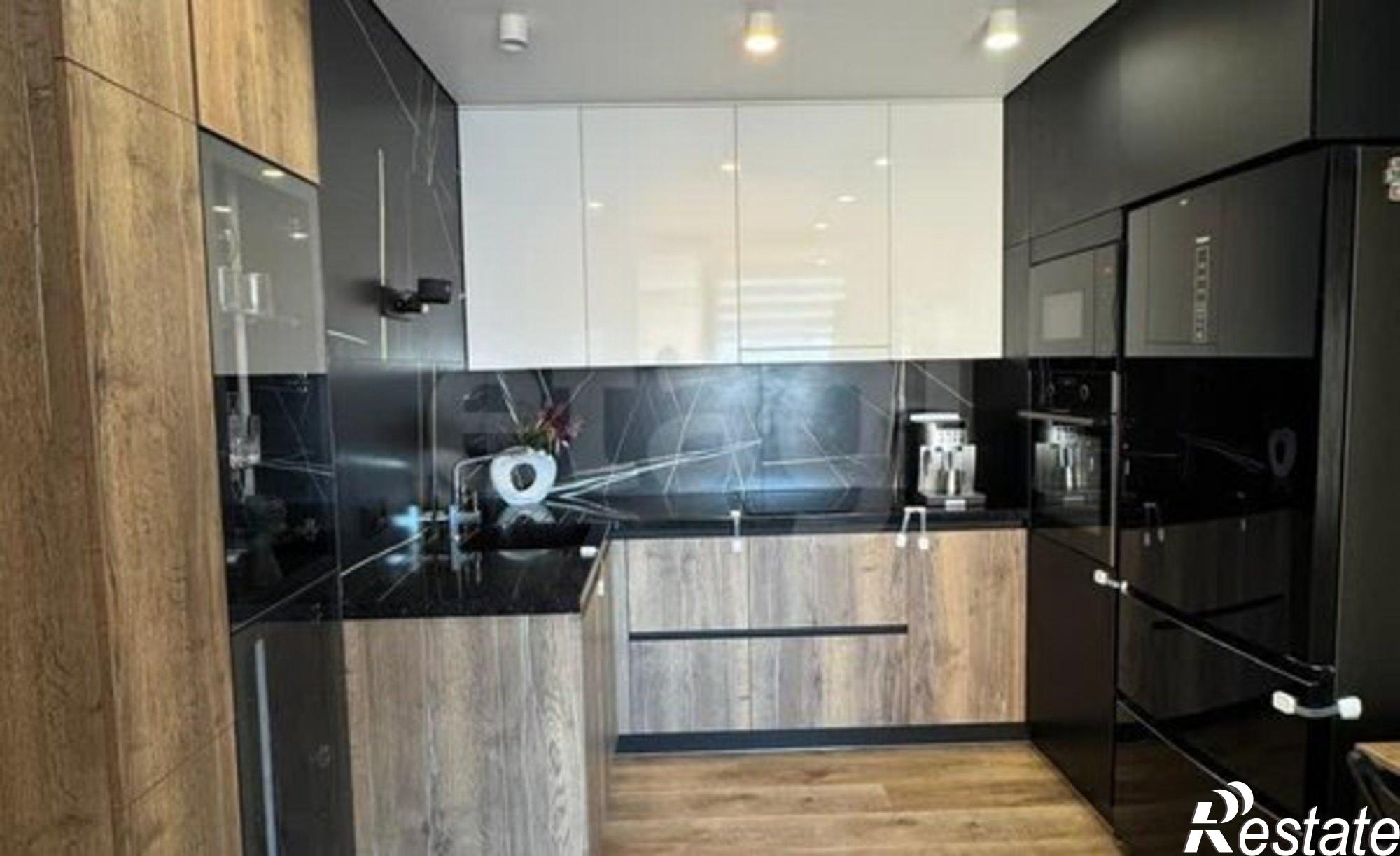 Купить квартиру за 17 000 000 рублей на Зейская улица, 220