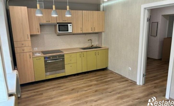 3-комн квартира улица Калинина, 110/4,  д. 110/4