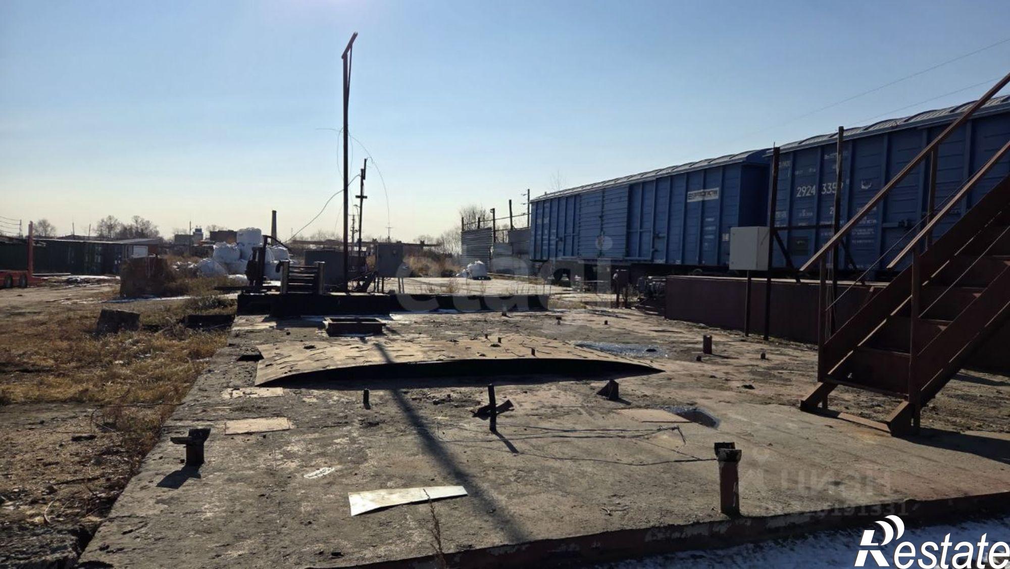 Купить складское помещение за 149 007 000 рублей на Театральная улица