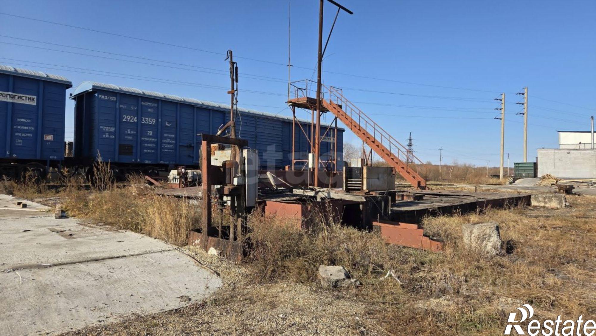 Купить складское помещение за 149 007 000 рублей на Театральная улица