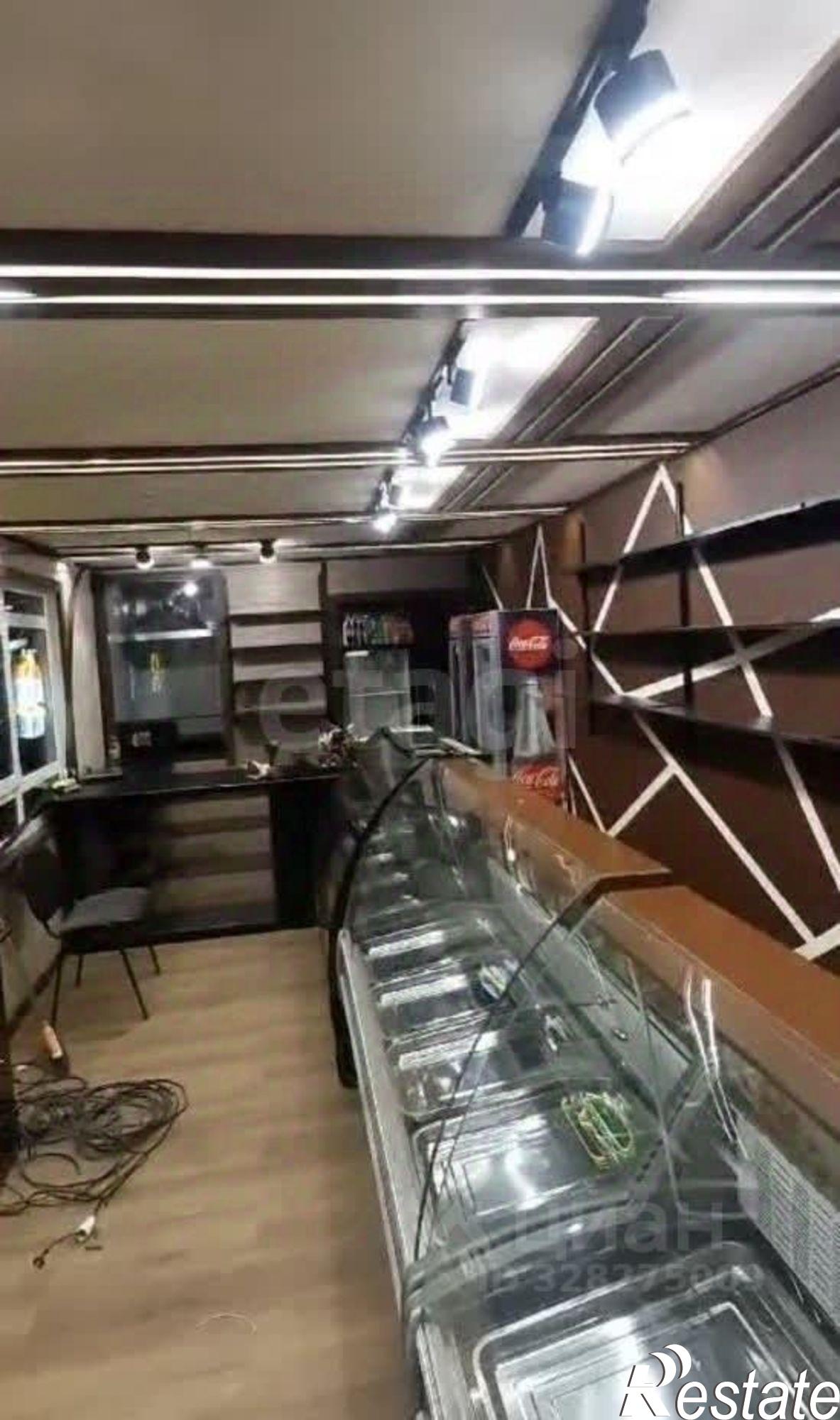 Купить торговое помещение за 2 700 010 рублей на улица Мухина, 87