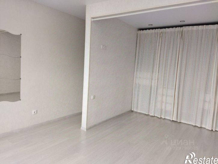 1-комн квартира улица Братьев Першиных, 5,  д. 5