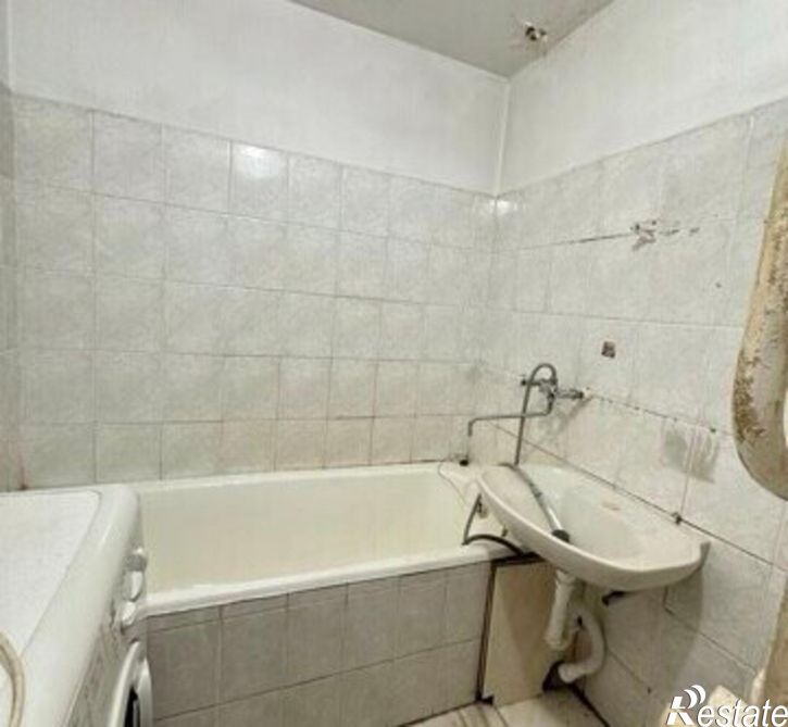 3-комн квартира Институтская улица, 20/2,  д. 20/2