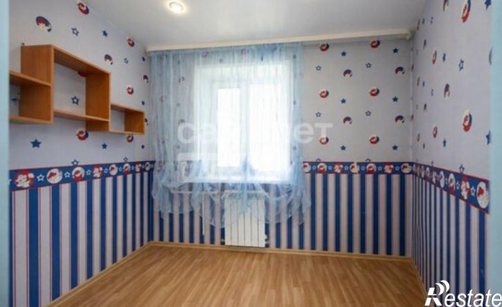4-комн квартира улица Калинина, 142,  д. 142
