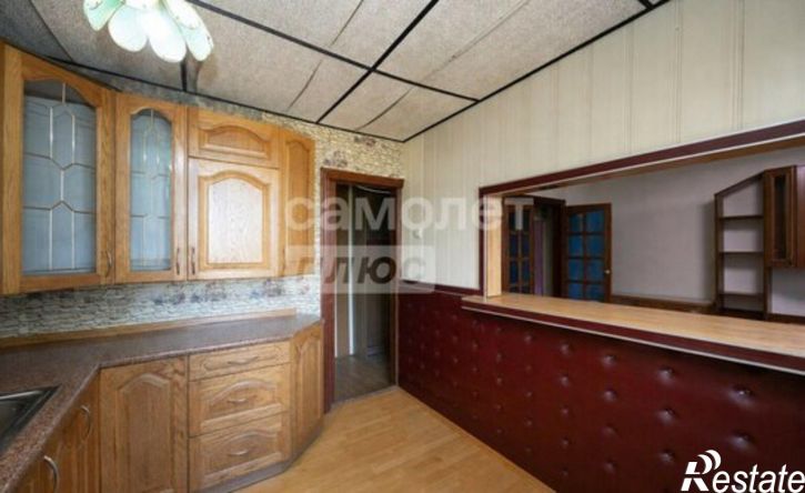 4-комн квартира улица Калинина, 142,  д. 142