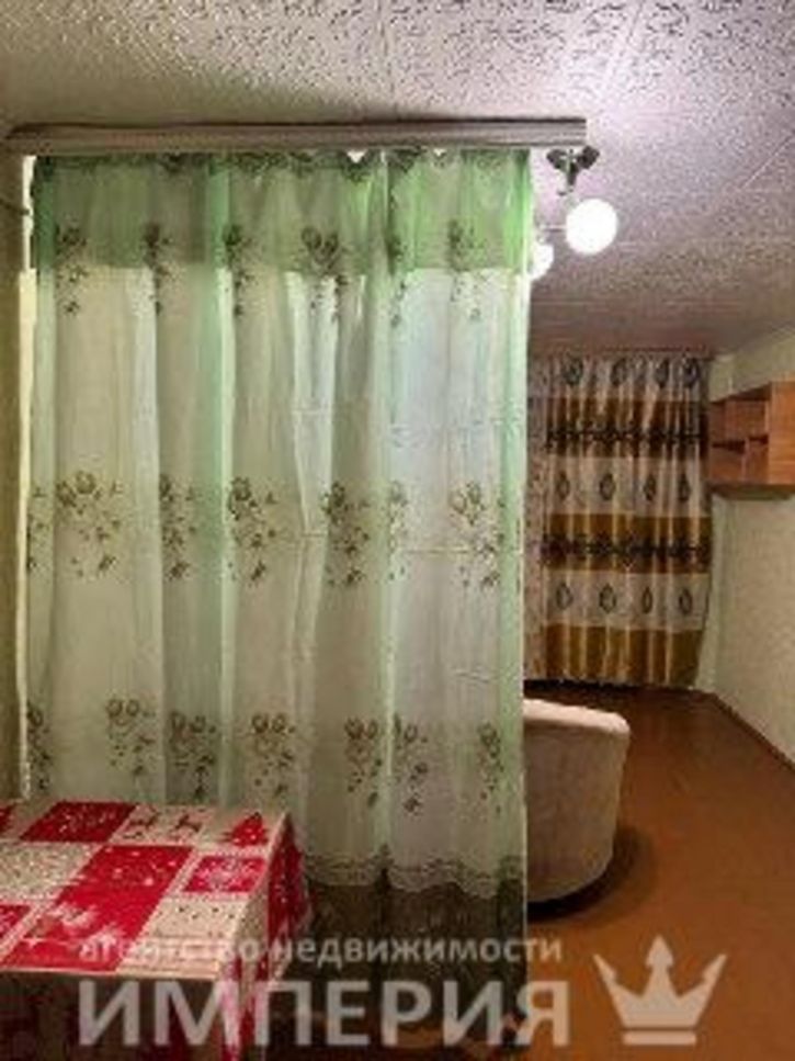 Комната -, 10
