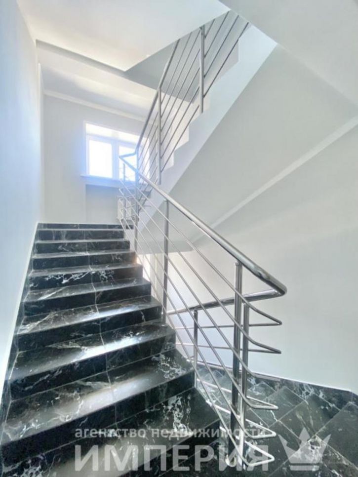 2-комн квартира Литейная, 95