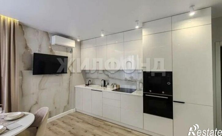 2-комн квартира улица Чайковского, 100,  д. 100
