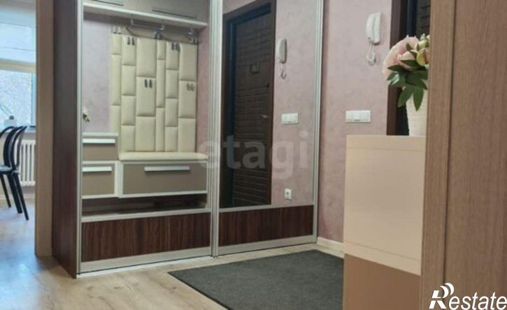 4-комн квартира улица Калинина, 41,  д. 41