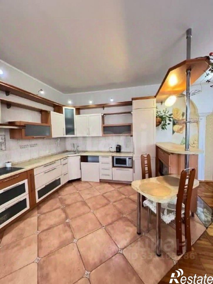 3-комн квартира улица Островского, 65,  д. 65