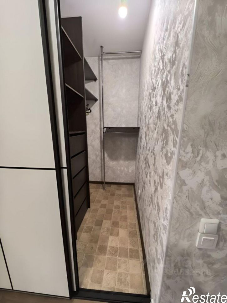 2-комн квартира улица Горького, 64,  д. 64