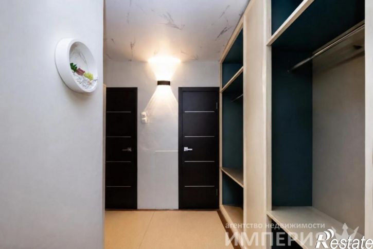 3-комн квартира Тополиная, 59