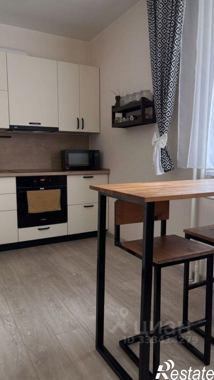 2-комн квартира Артиллерийская улица, 33,  д. 33
