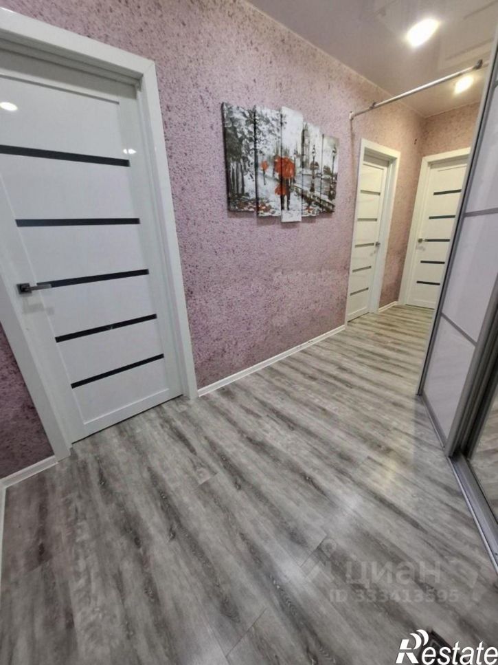 2-комн квартира улица Василенко, 3,  д. 3