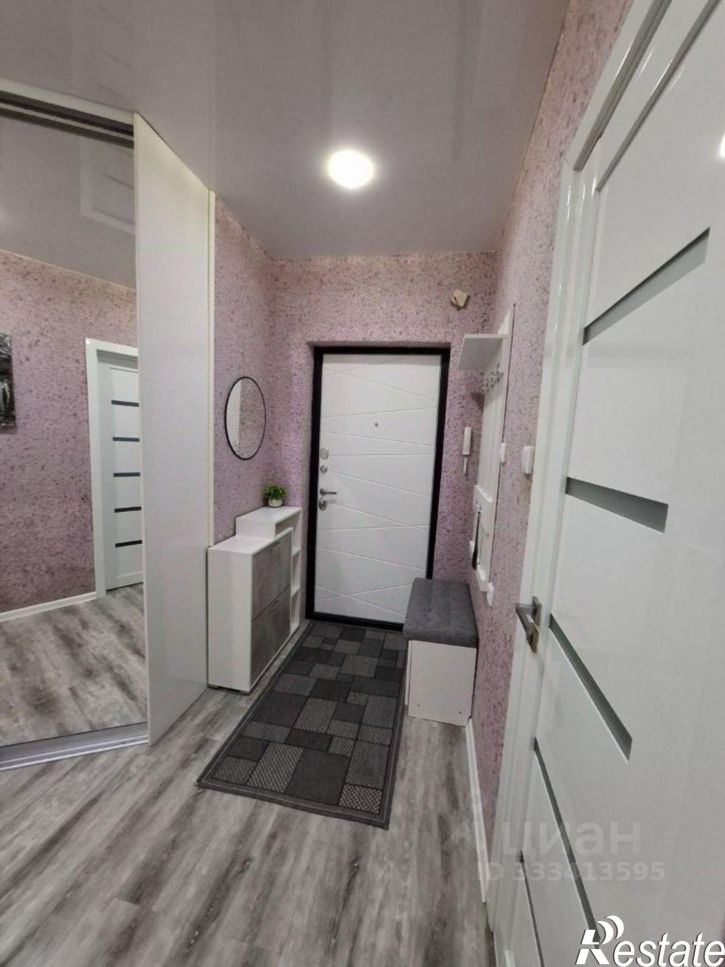 2-комн квартира улица Василенко, 3,  д. 3